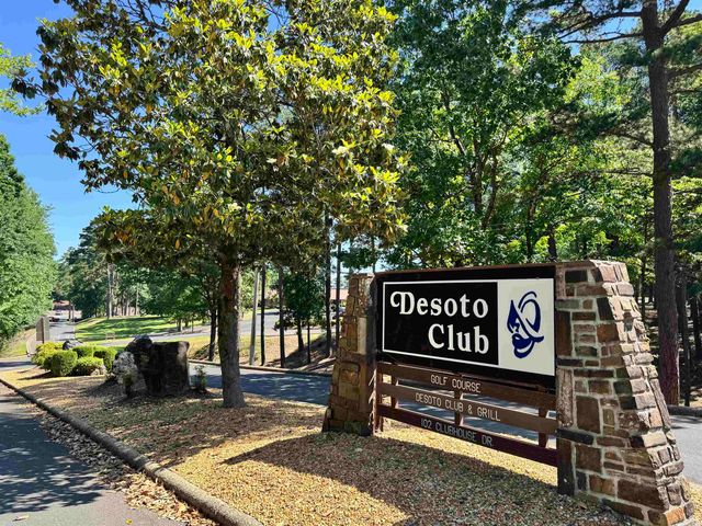 10 Balenciaga Way, Hot Springs Village, AR 71909