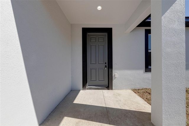 354 FISHER WAY, Ocklawaha, FL 32179