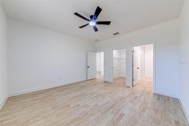 354 FISHER WAY, Ocklawaha, FL 32179