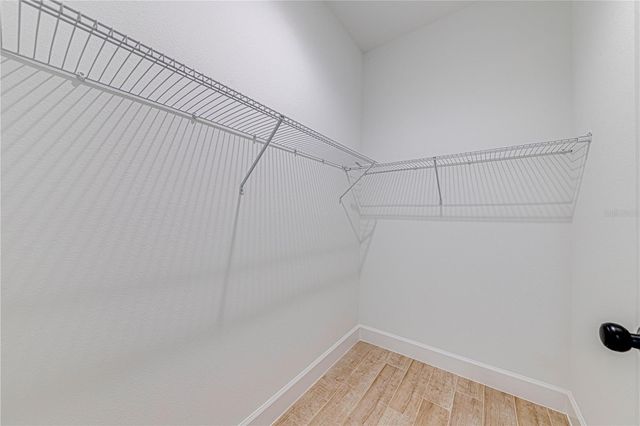 354 FISHER WAY, Ocklawaha, FL 32179