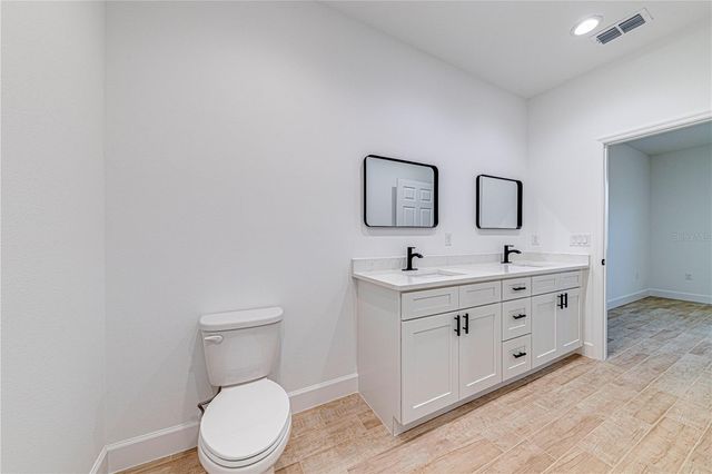 354 FISHER WAY, Ocklawaha, FL 32179