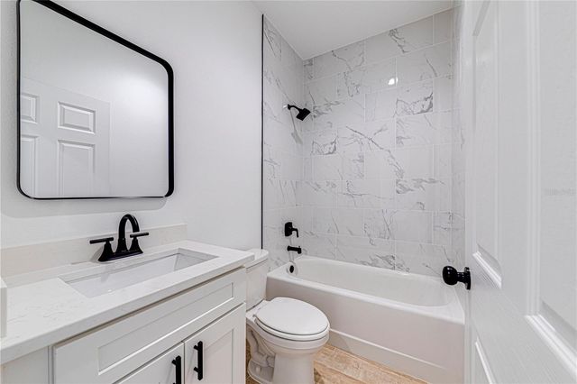 354 FISHER WAY, Ocklawaha, FL 32179