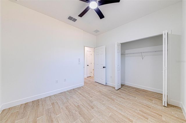 354 FISHER WAY, Ocklawaha, FL 32179