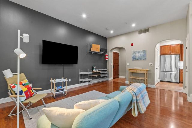 244 View Street, Mountain View, CA 94041
