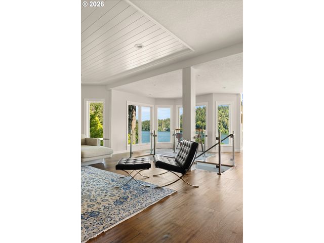 2470 SUMMIT Ct, Lake Oswego, OR 97034