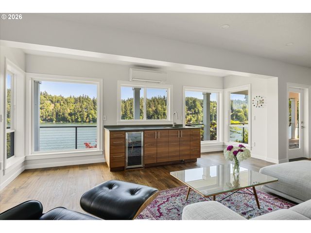 2470 SUMMIT Ct, Lake Oswego, OR 97034
