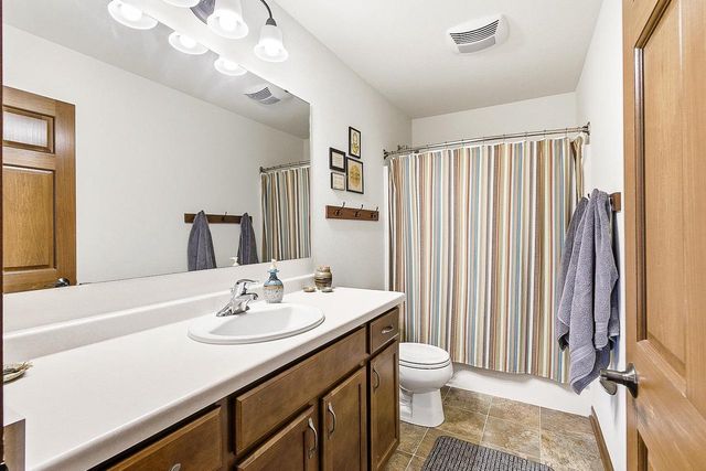 706 Bridlewood Lane, Watertown, WI 53094