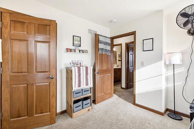 706 Bridlewood Lane, Watertown, WI 53094