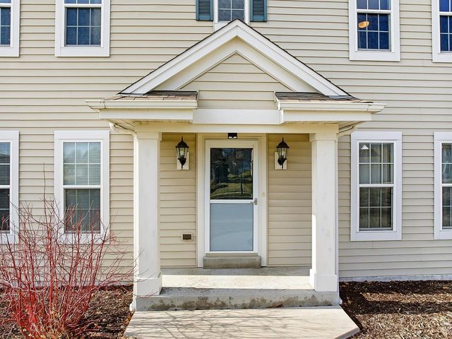 706 Bridlewood Lane, Watertown, WI 53094