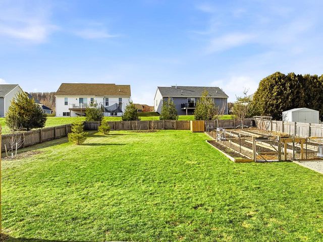 706 Bridlewood Lane, Watertown, WI 53094