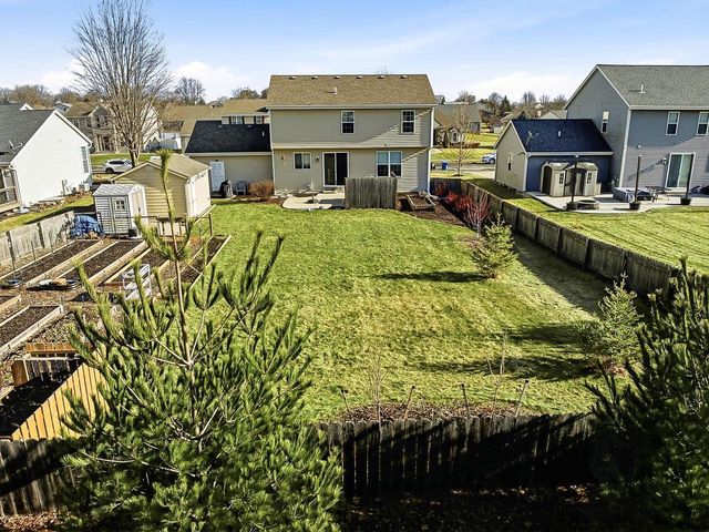 706 Bridlewood Lane, Watertown, WI 53094