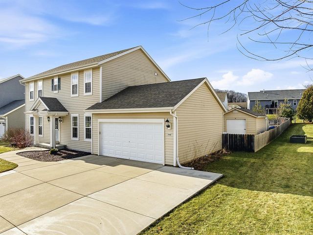 706 Bridlewood Lane, Watertown, WI 53094