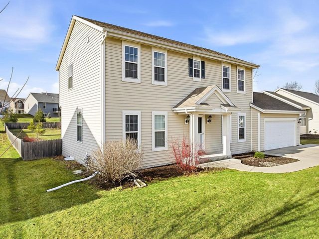 706 Bridlewood Lane, Watertown, WI 53094