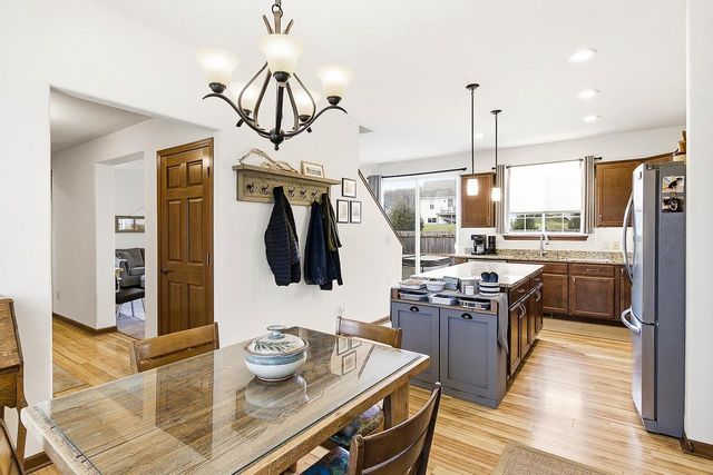 706 Bridlewood Lane, Watertown, WI 53094