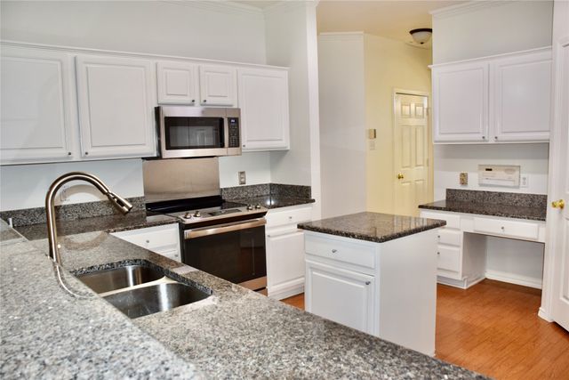 1714 Farmington Drive, Mansfield, TX 76063
