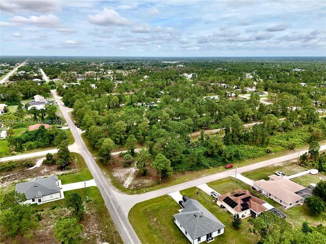 721 PINECASTLE DR, Lehigh Acres, FL 33974