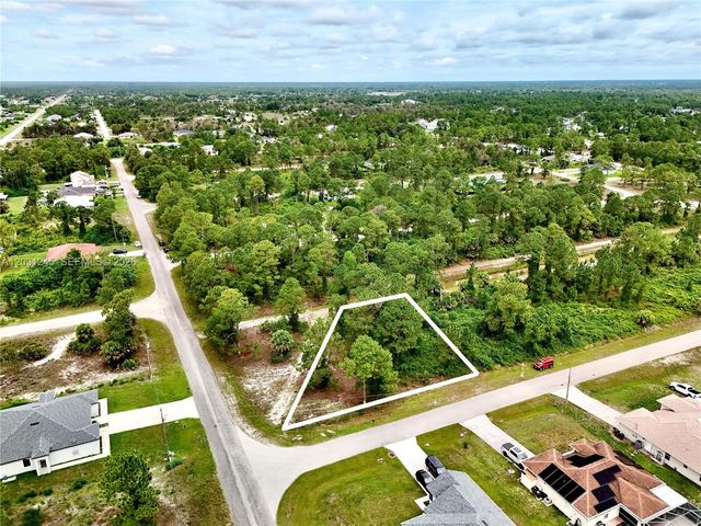 721 PINECASTLE DR, Lehigh Acres, FL 33974