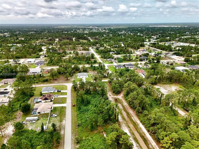 721 PINECASTLE DR, Lehigh Acres, FL 33974