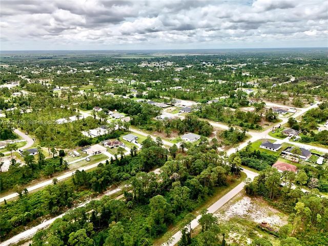 721 PINECASTLE DR, Lehigh Acres, FL 33974