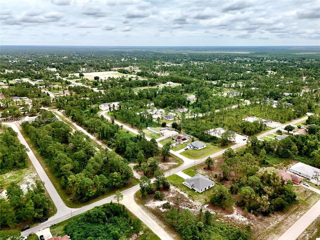 721 PINECASTLE DR, Lehigh Acres, FL 33974