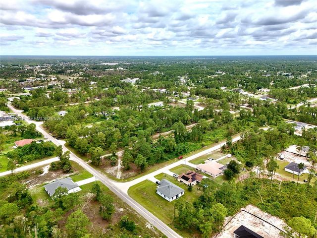 721 PINECASTLE DR, Lehigh Acres, FL 33974