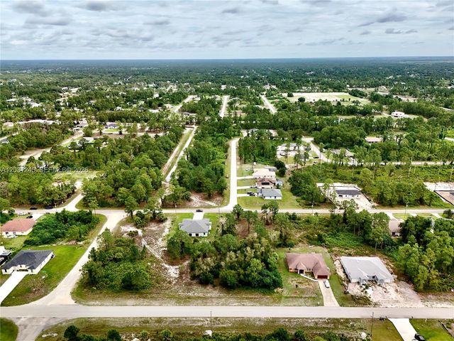 721 PINECASTLE DR, Lehigh Acres, FL 33974
