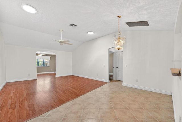 1305 LA ESTRELLITA WAY, The Villages, FL 32162