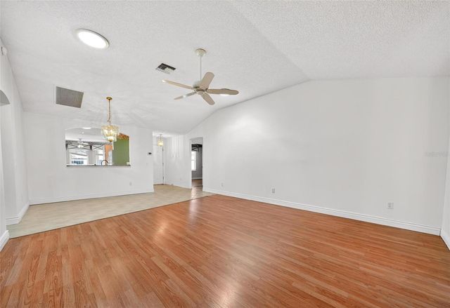 1305 LA ESTRELLITA WAY, The Villages, FL 32162