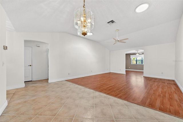 1305 LA ESTRELLITA WAY, The Villages, FL 32162