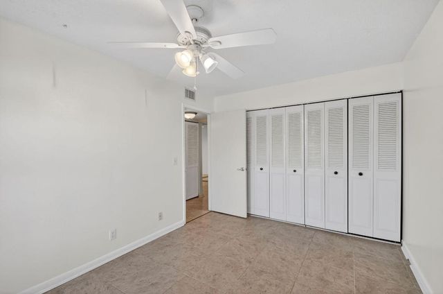 374 Bennington Lane, Lake Worth, FL 33467