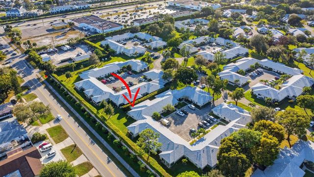 374 Bennington Lane, Lake Worth, FL 33467