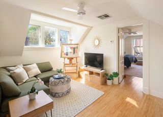 185 Hamilton St 3, Cambridge, MA 02139