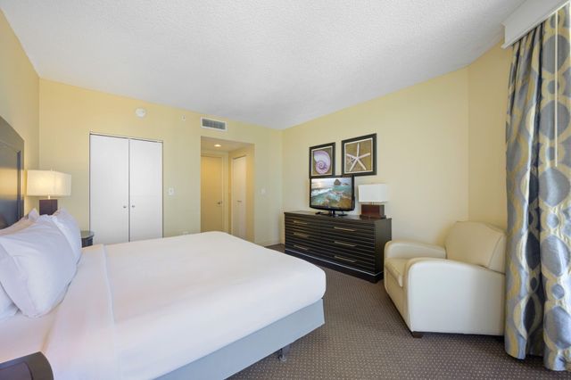 17375 Collins Avenue 2406, Sunny Isles Beach, FL 33160