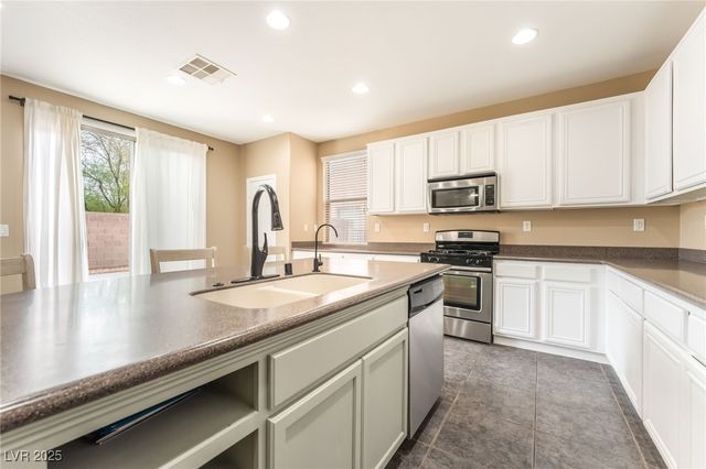 8324 Mesa Bloom Street, North Las Vegas, NV 89085