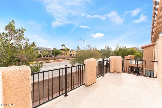 8324 Mesa Bloom Street, North Las Vegas, NV 89085