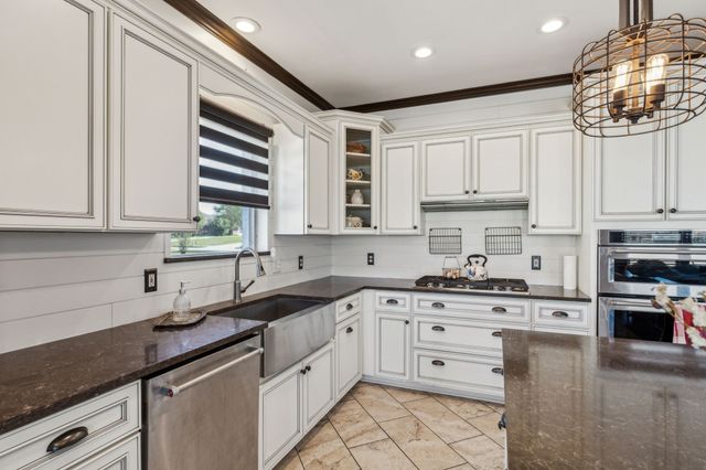 600 Lake Shadow Drive, Lavon, TX 75166