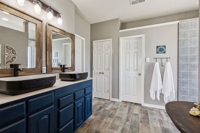 600 Lake Shadow Drive, Lavon, TX 75166