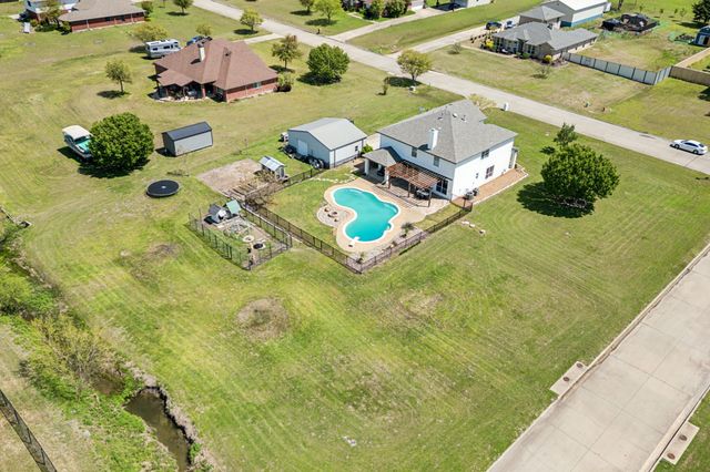 600 Lake Shadow Drive, Lavon, TX 75166
