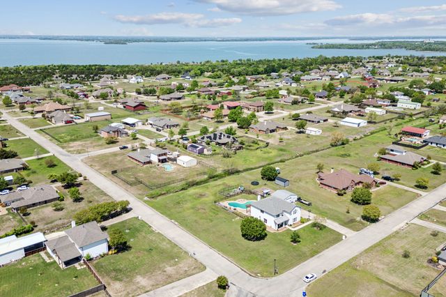 600 Lake Shadow Drive, Lavon, TX 75166