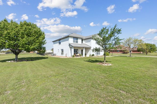 600 Lake Shadow Drive, Lavon, TX 75166
