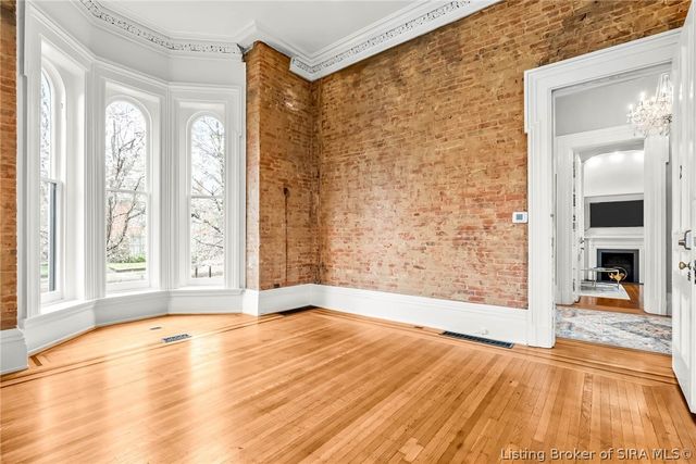 1206 E Main Street, New Albany, IN 47150
