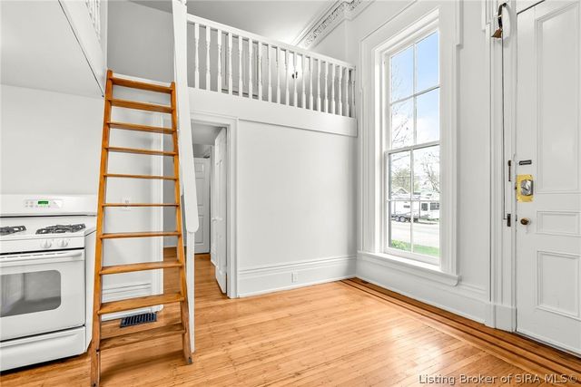 1206 E Main Street, New Albany, IN 47150