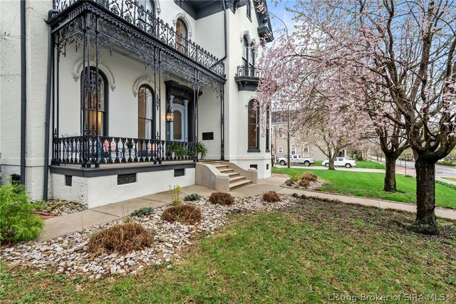 1206 E Main Street, New Albany, IN 47150