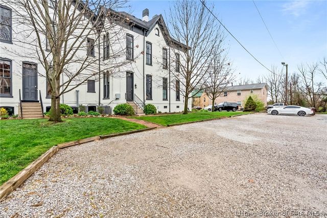 1206 E Main Street, New Albany, IN 47150