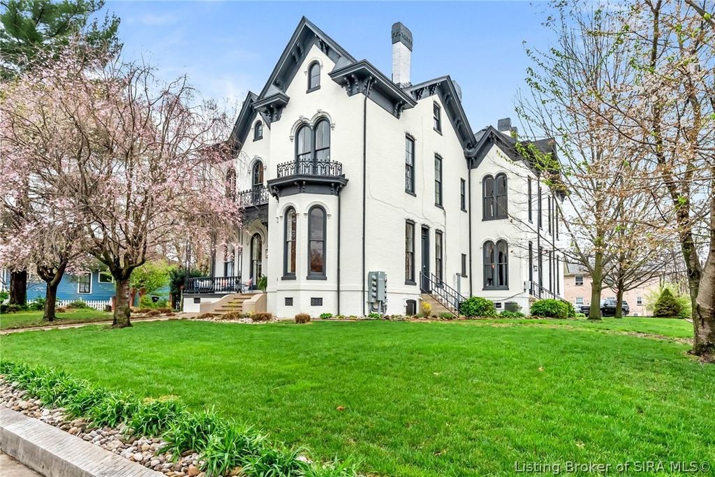 1206 E Main Street, New Albany, IN 47150