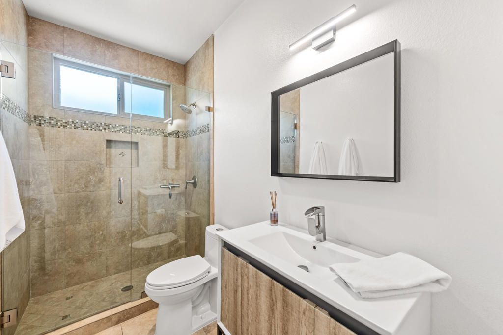 Image 11 of property listing at 76796 Kybar Road, Palm Desert, CA 92211