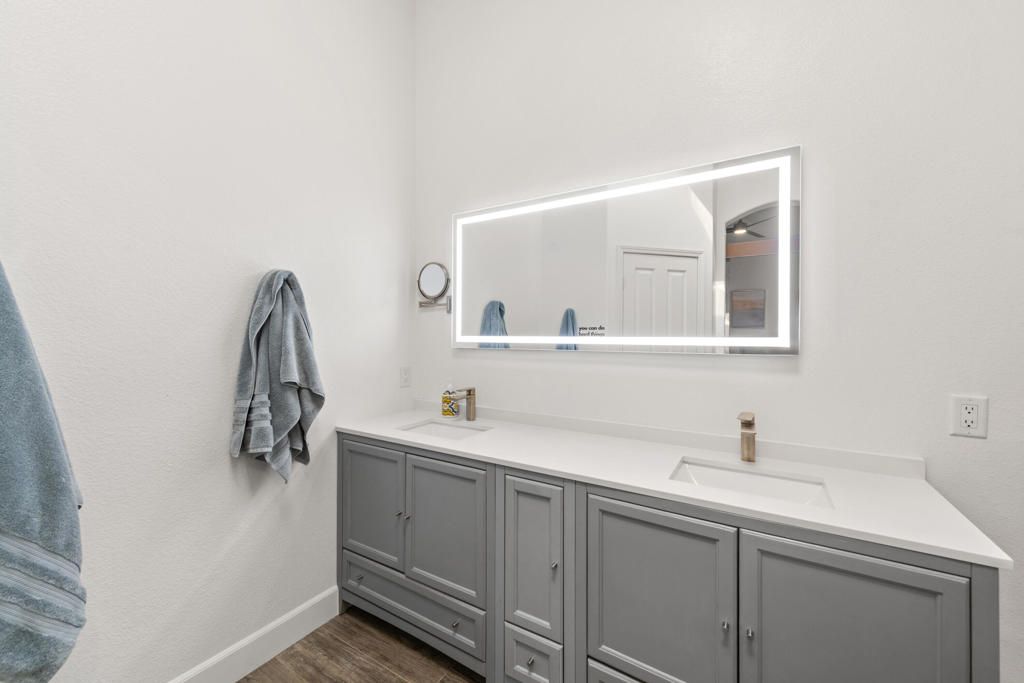 Image 9 of property listing at 76796 Kybar Road, Palm Desert, CA 92211