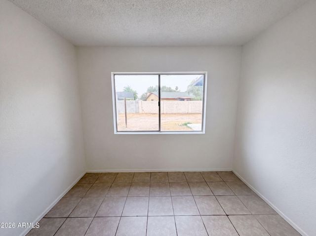 6036 N 72ND Drive, Glendale, AZ 85303