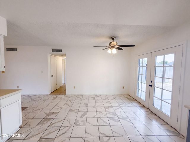 6036 N 72ND Drive, Glendale, AZ 85303
