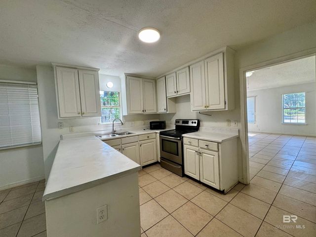 1204 Seneca Street, Mobile, AL 36605